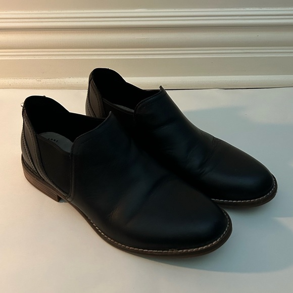 Clark’s Black Leather Ankle Boots - Picture 1 of 8